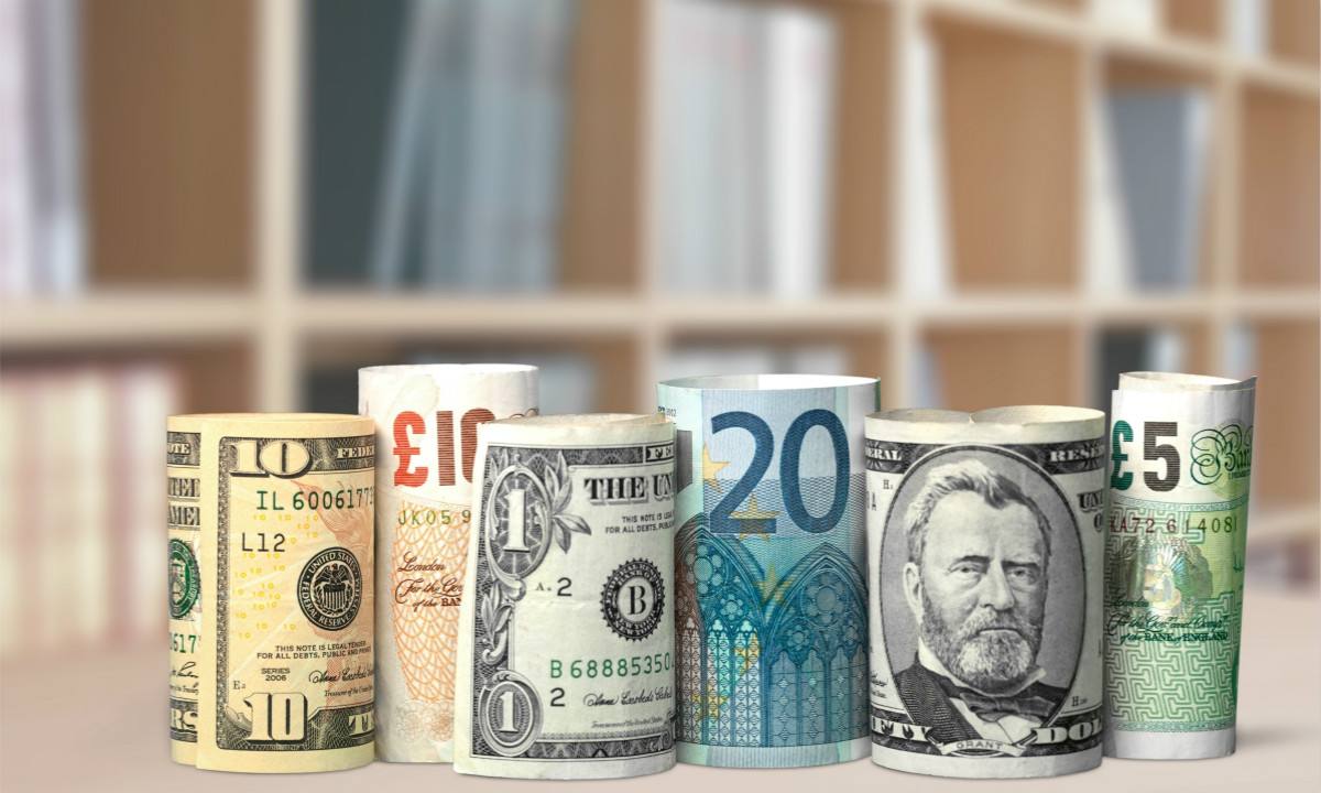 国家外汇局：截至10月末我国外汇储备规模为33433亿美元